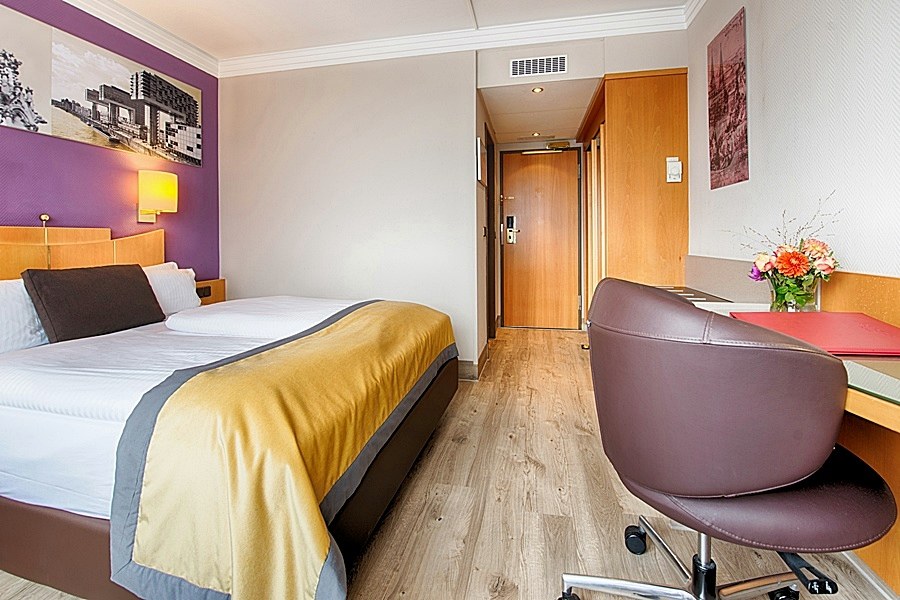 LEONARDO ROYAL HOTEL KOLN AM STADTWALD photo 2