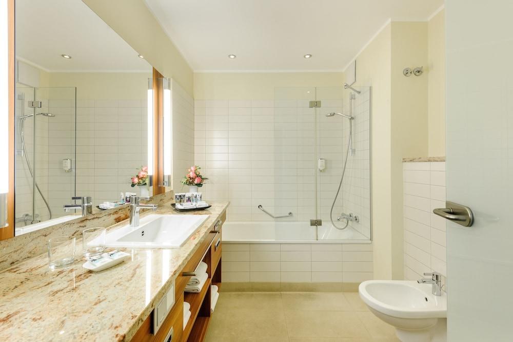 MERCURE HOTEL DUESSELDORF CITY photo 2