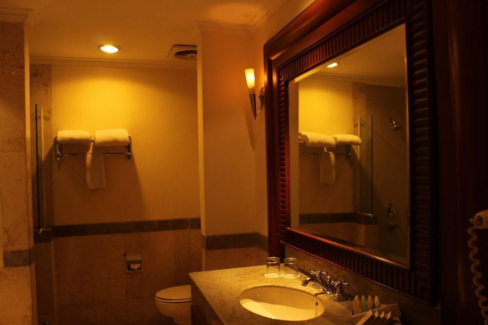 ARION SWISS-BELHOTEL BANDUNG photo 2