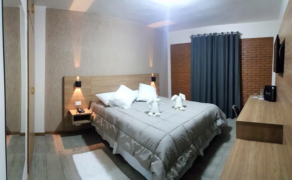 Garnier Hotel photo 2