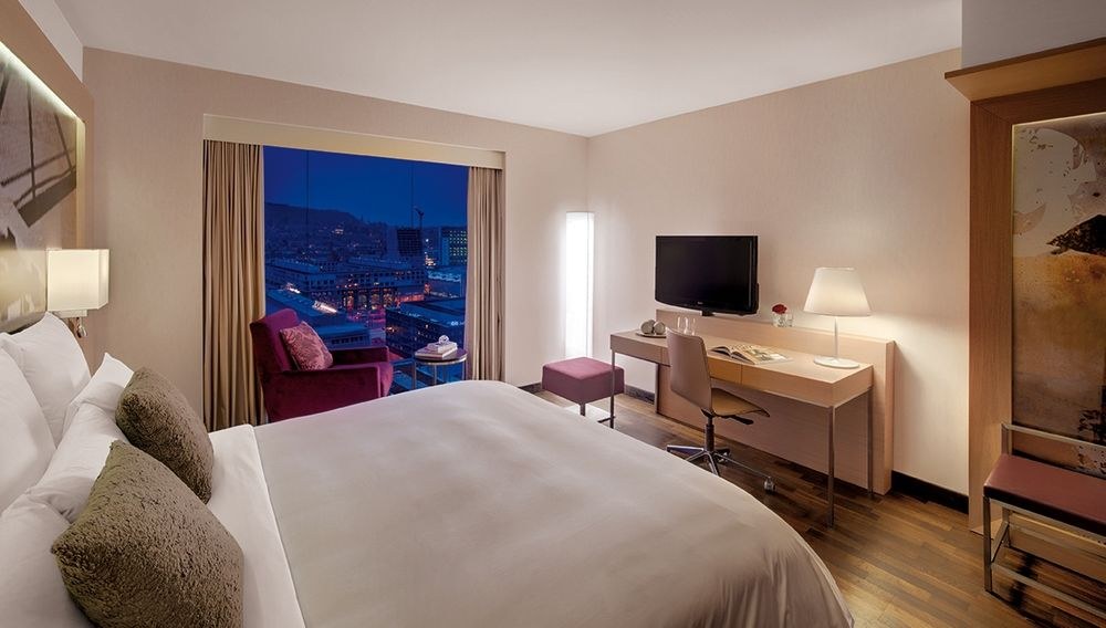 RENAISSANCE ZURICH TOWER HOTEL photo 4