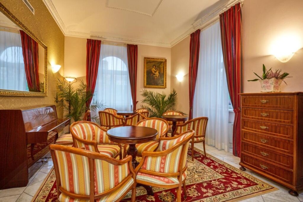 ST.GEORGE HOTEL photo 2