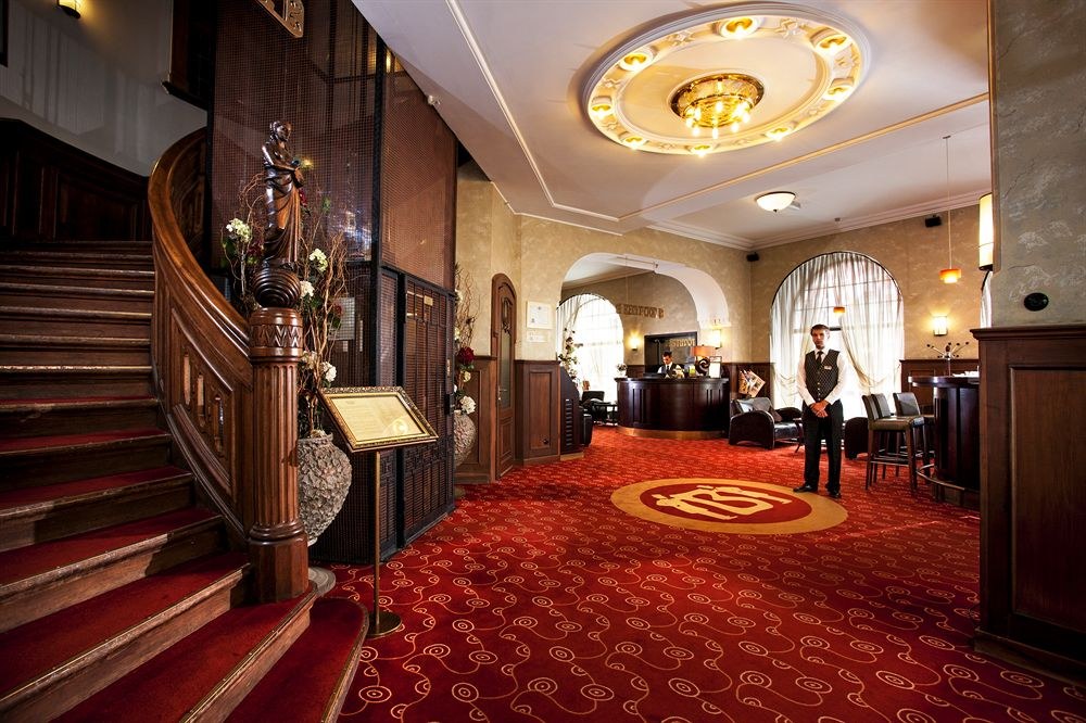 HESTIA HOTEL BARONS