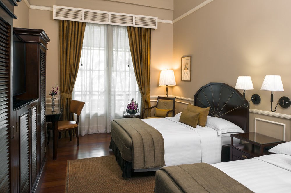 RAFFLES LE ROYAL