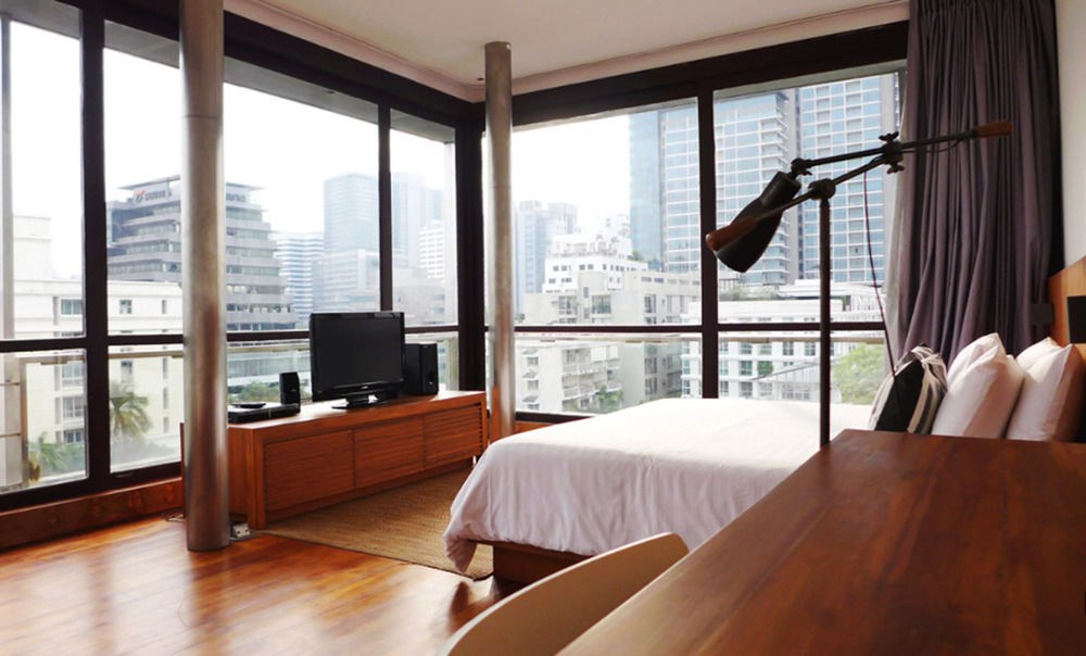 LUXX Langsuan Hotel photo 1
