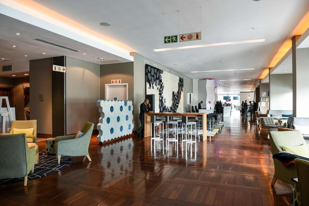 Radisson Blu Gautrain Hotel, Sandton Johannesburg photo 4