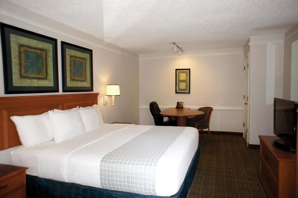 La Quinta Inn by Wyndham Tallahassee North photo 1