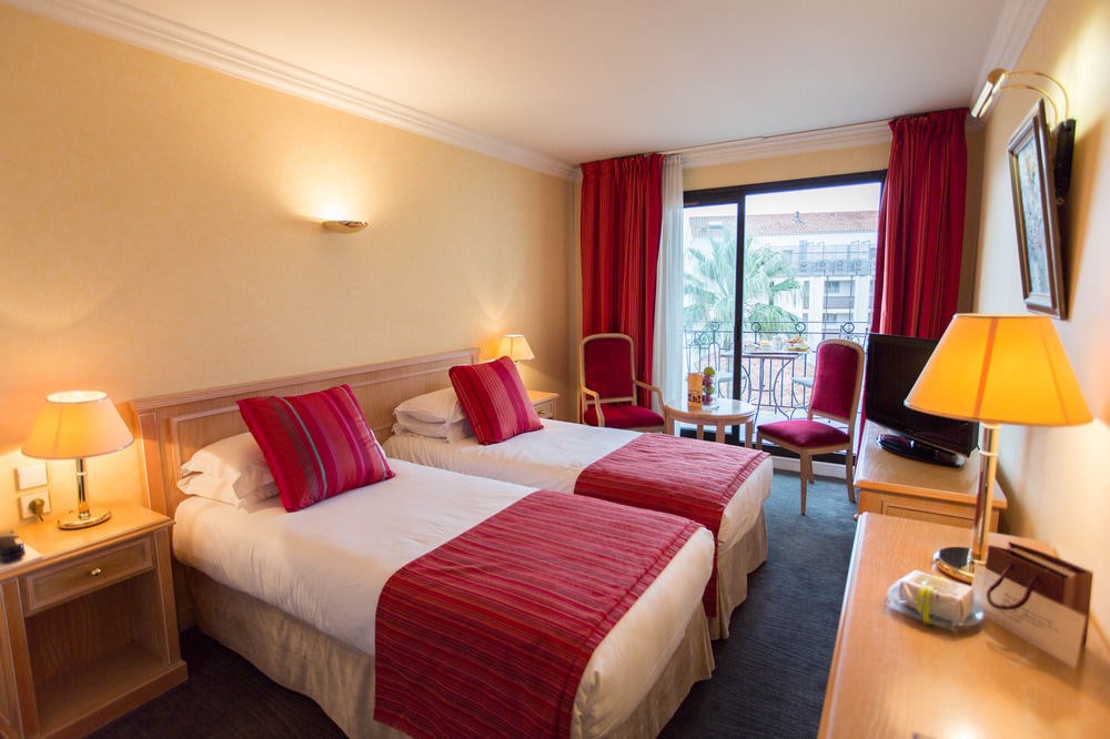 HOTEL SUN RIVIERA