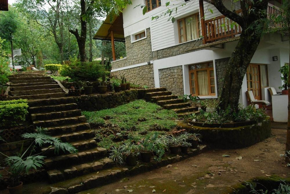 WINDERMERE ESTATE photo 3