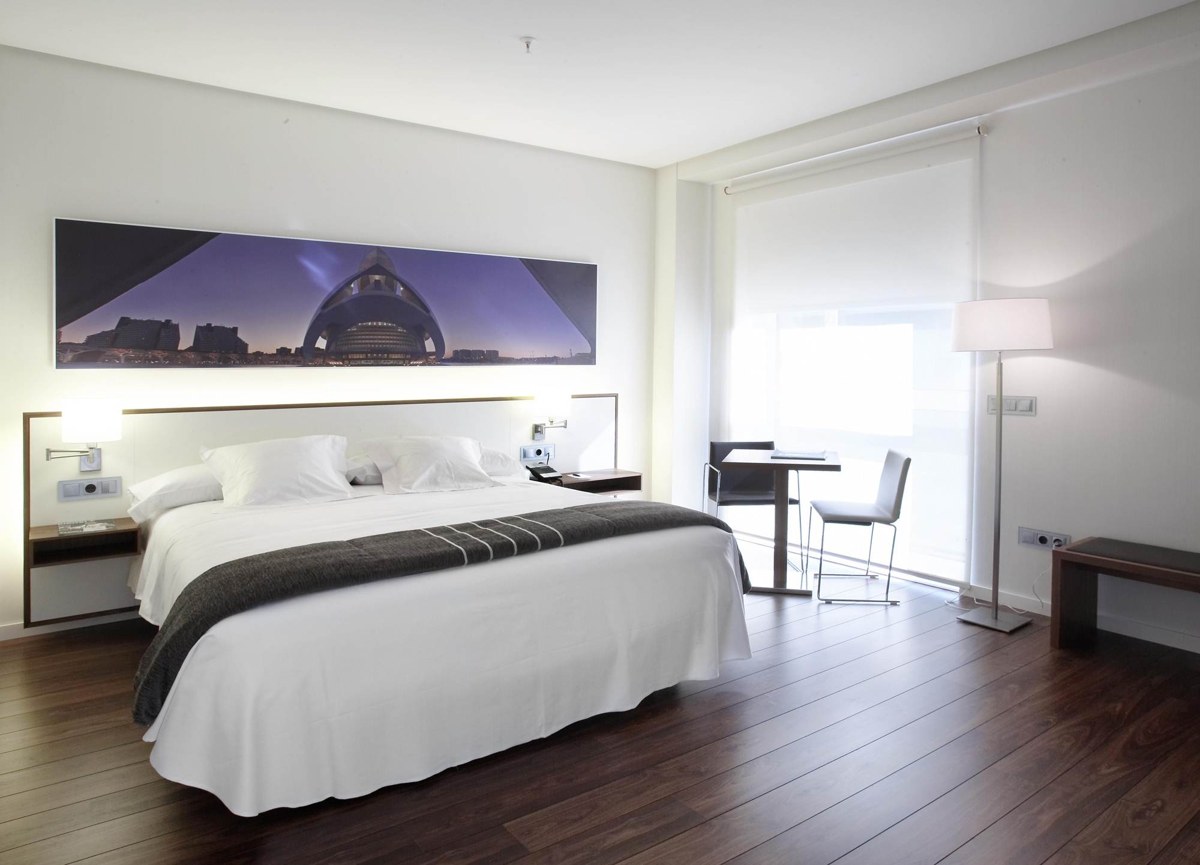 PRIMUS VALENCIA photo 1