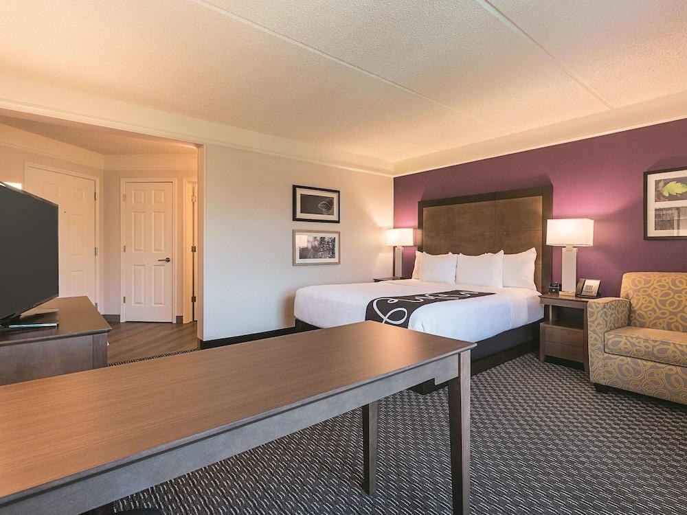 LA QUINTA ATLANTA ALPHARETTA HOTEL photo 2
