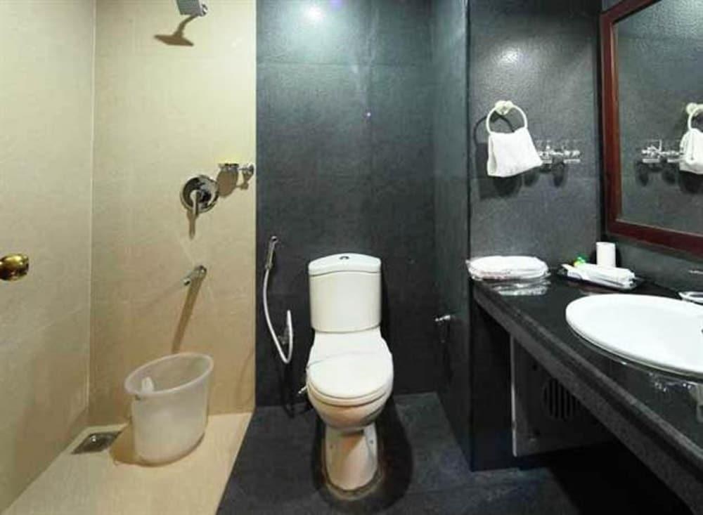 T And U Leisure Hotel photo 3