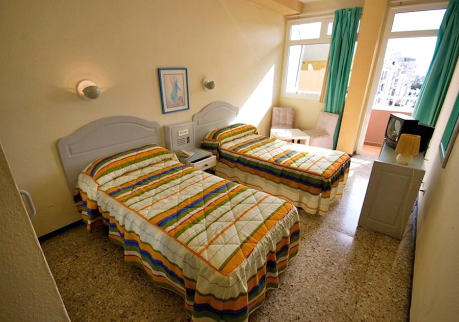 APARTAMENTOS CATALINA PARK photo 1