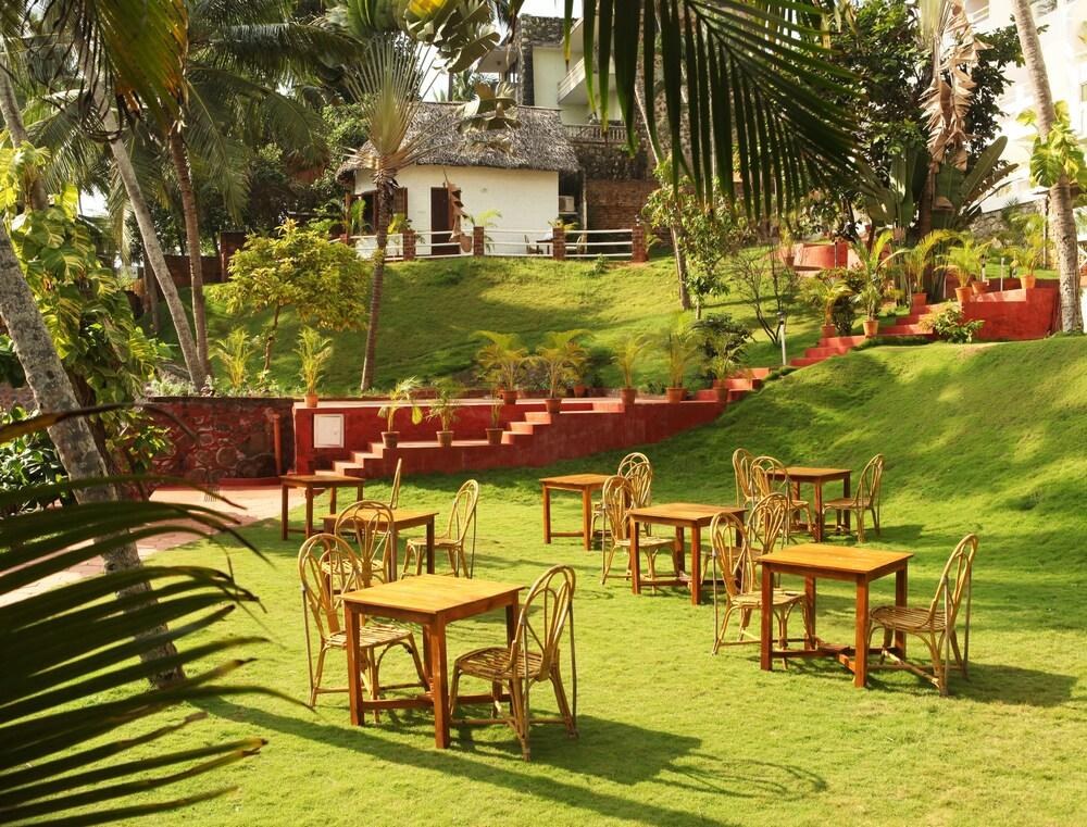 Soma Palmshore Resort photo 2
