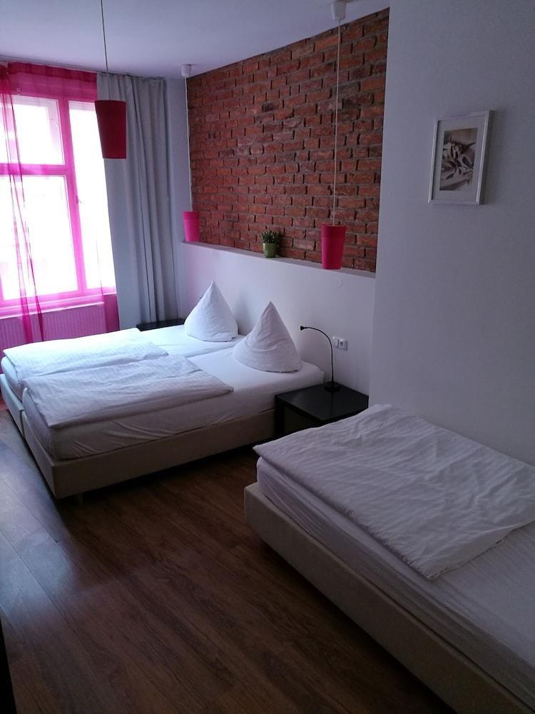 PURPUR APARTHOTEL photo 2