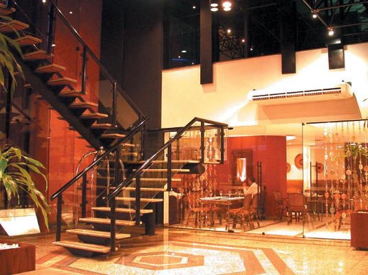 BAHAMAS SUITE HOTEL photo 2