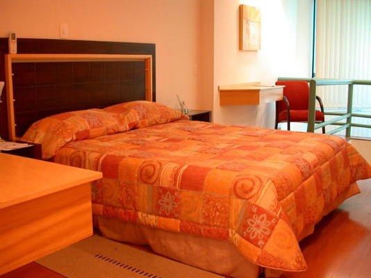 BAHAMAS SUITE HOTEL photo 3