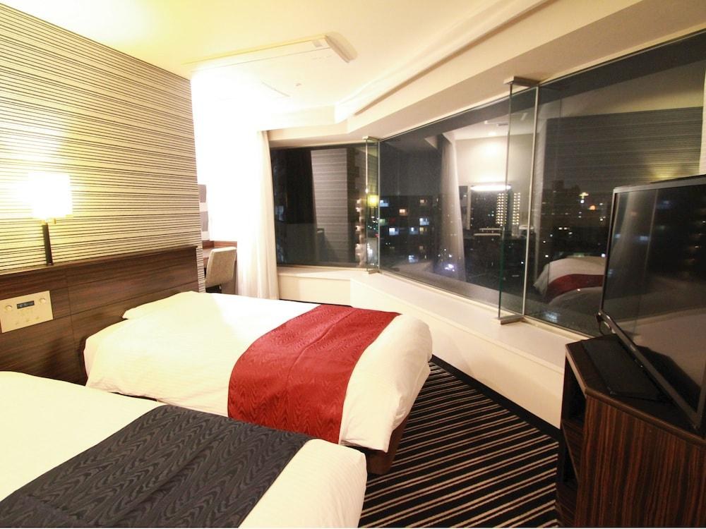 APA Hotel Fukuoka-Watanabedori photo 2