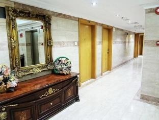 DOLPHIN HOTEL APARTMENTS photo 1