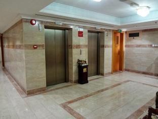 DOLPHIN HOTEL APARTMENTS photo 2