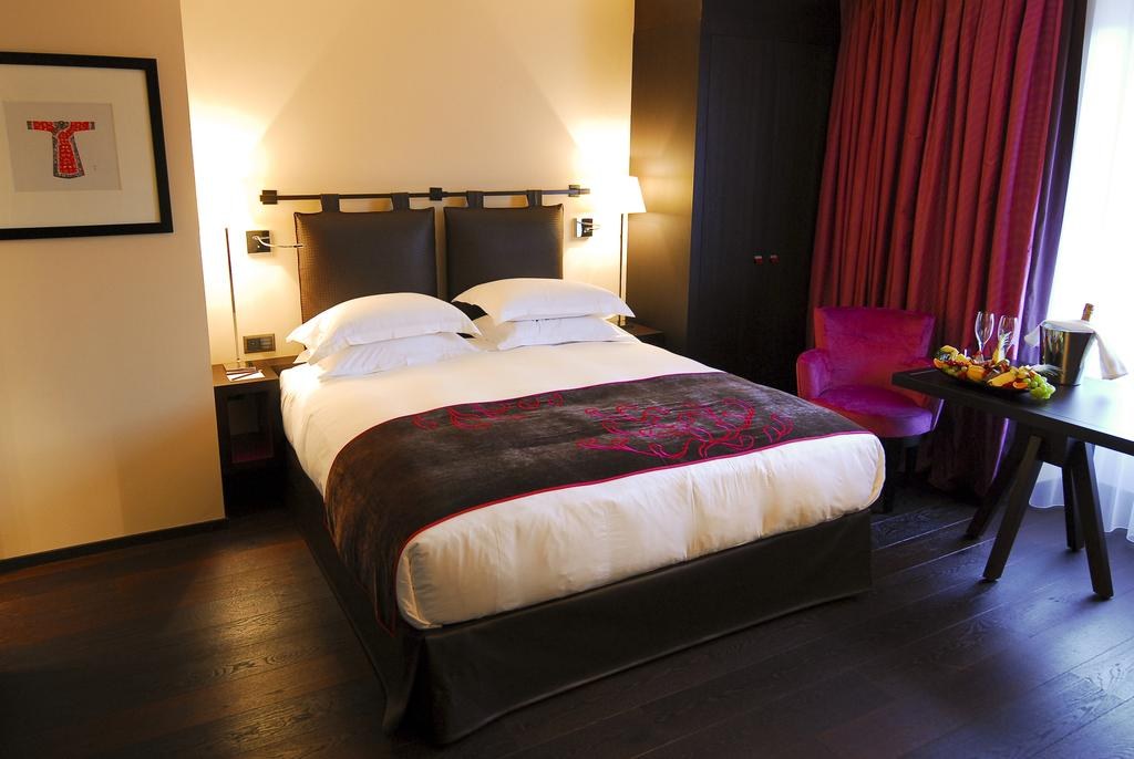 EASTWEST HOTEL photo 1