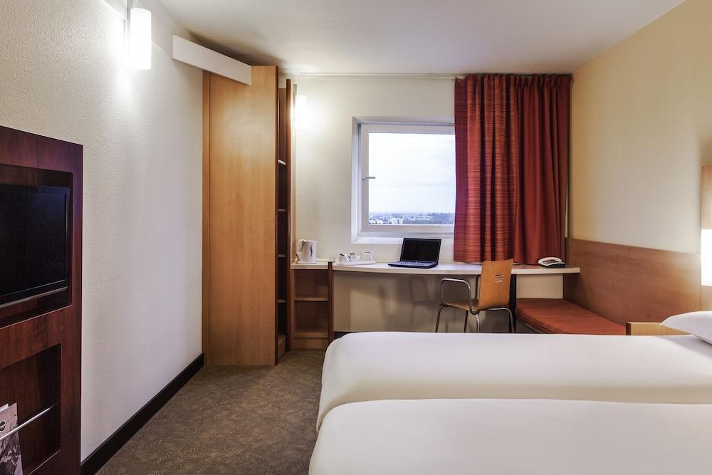 IBIS LONDON EXCEL DOCKLANDS HOTEL photo 4