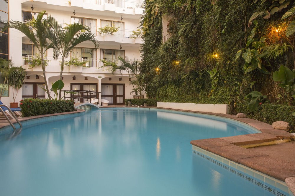 Los Arcos Suites photo 1
