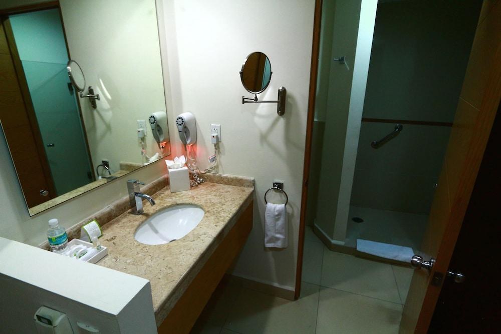 La Venta Inn Villahermosa Hotel photo 3