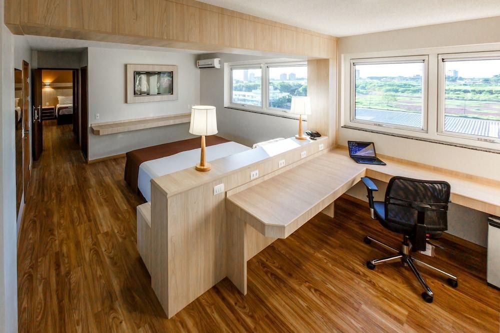 LUZ HOTEL photo 2