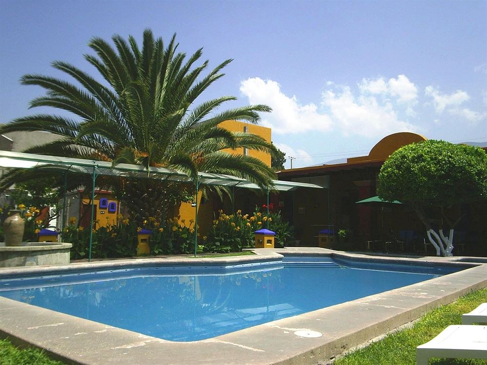 DON CENOBIO photo 1