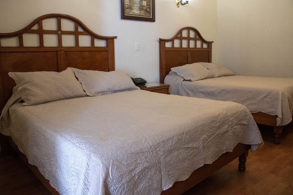 Hotel Senorial Queretaro photo 2
