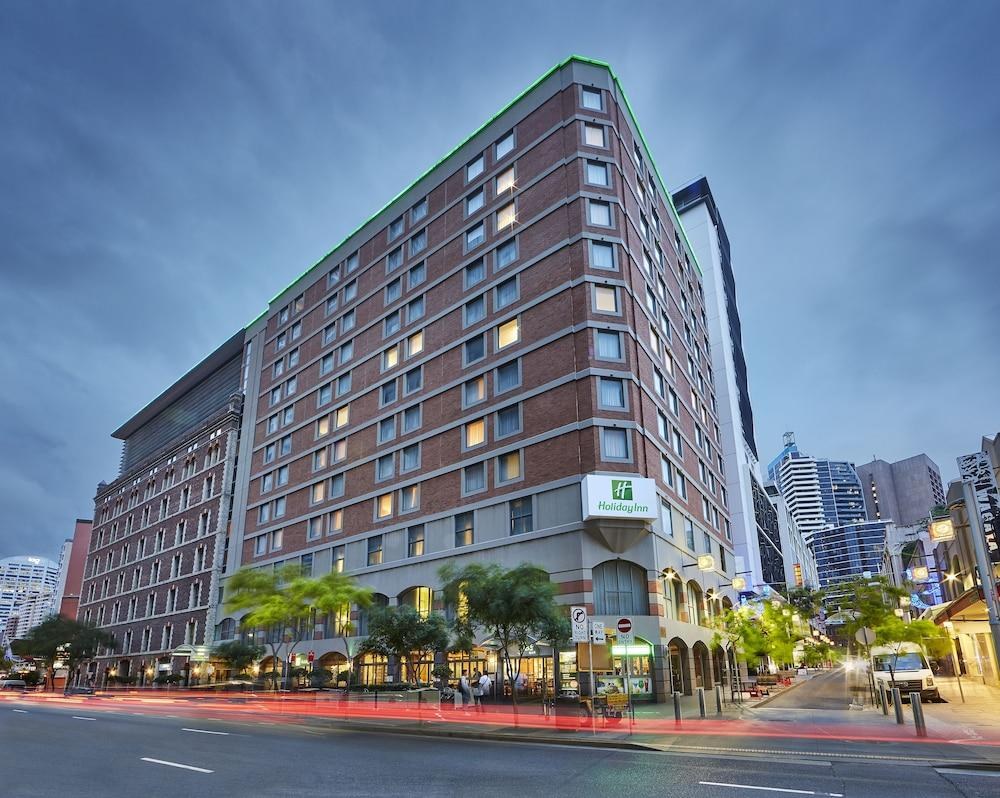 HOLIDAY INN DARLING HARBOUR photo 2