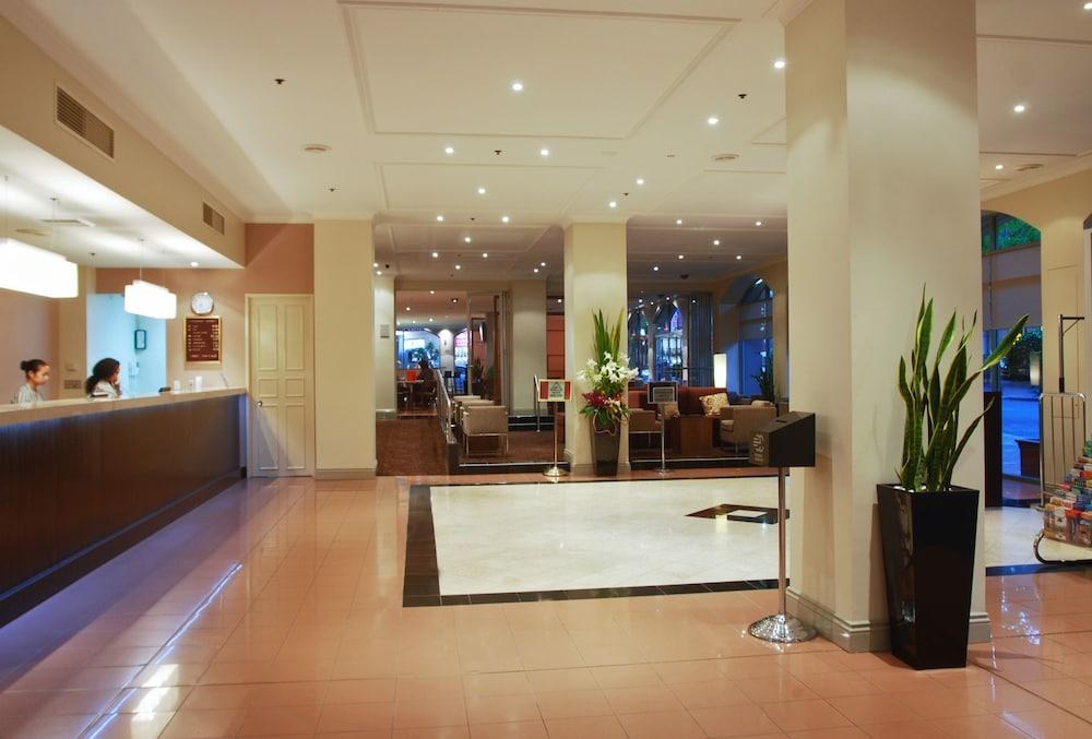 HOLIDAY INN DARLING HARBOUR photo 3