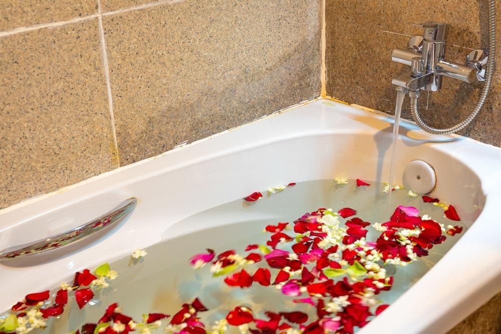 Ta Prohm Hotel & Spa photo 4