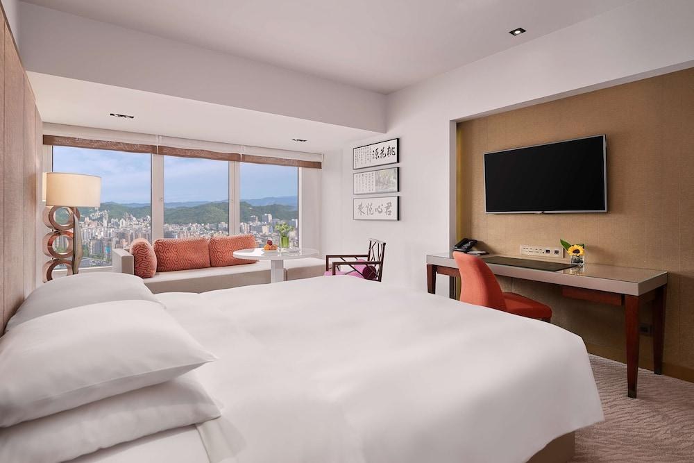 Grand Hyatt photo 2
