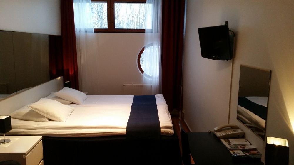 AIRPORT HOTEL PILOTTI photo 1
