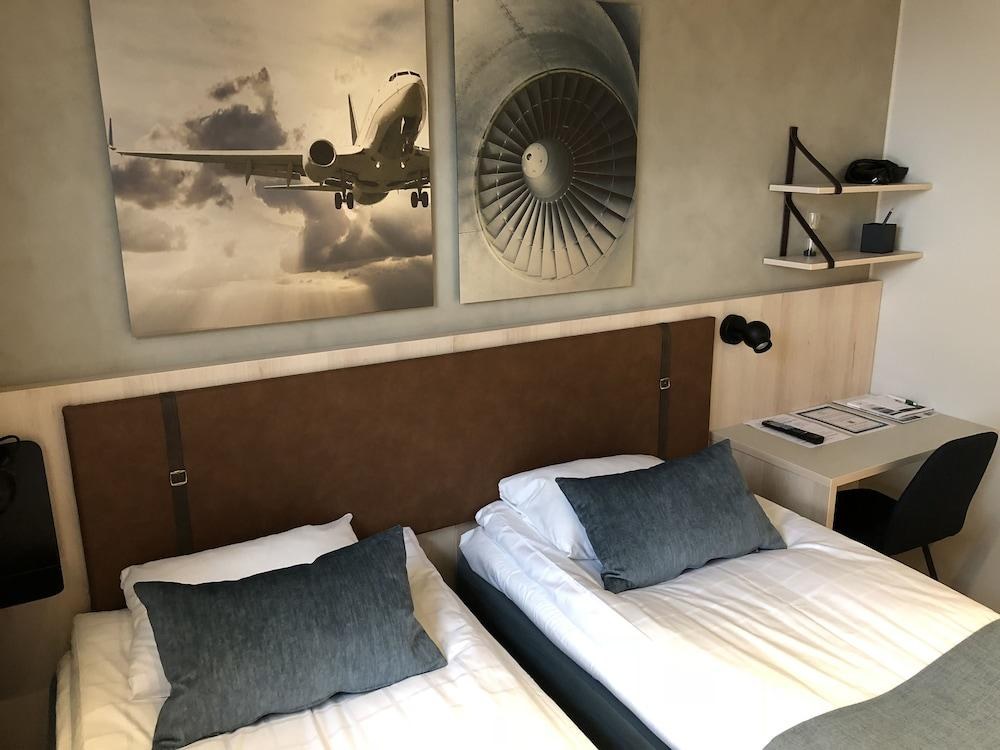AIRPORT HOTEL PILOTTI photo 3