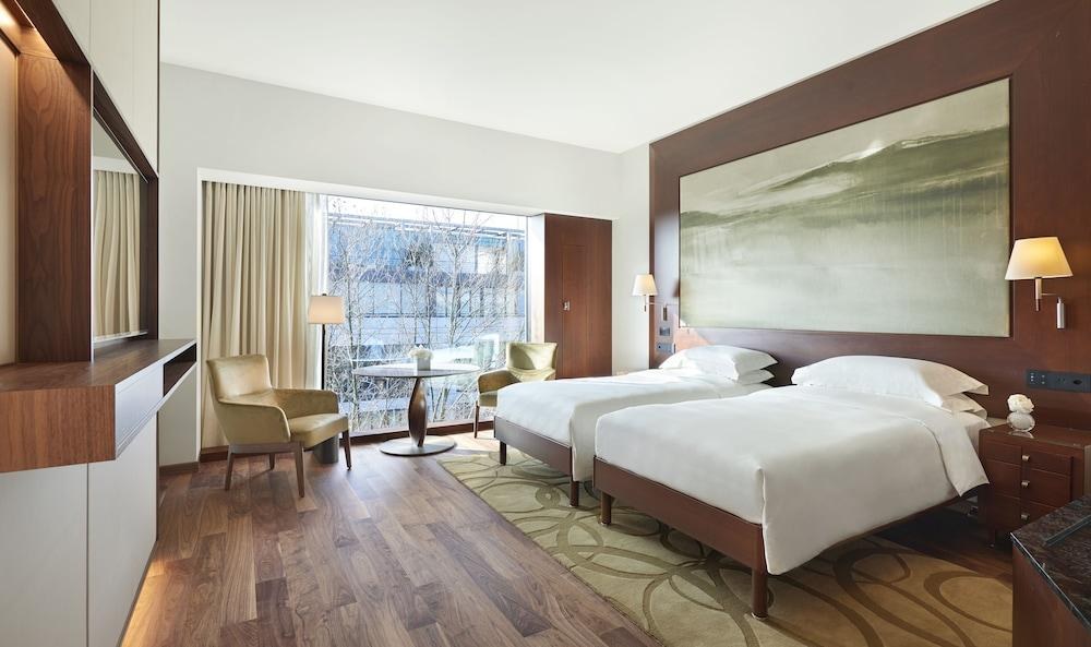 Park Hyatt photo 4