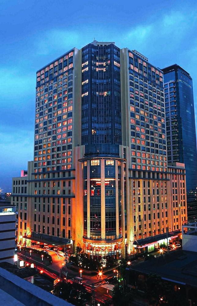 NEW WORLD MANILA BAY photo 3