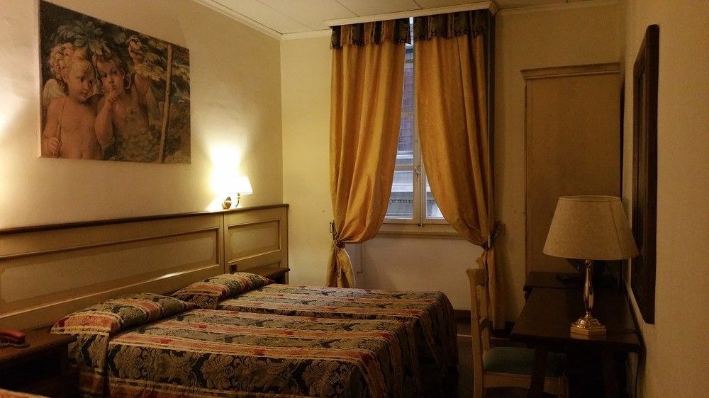 DE LANZI photo 1