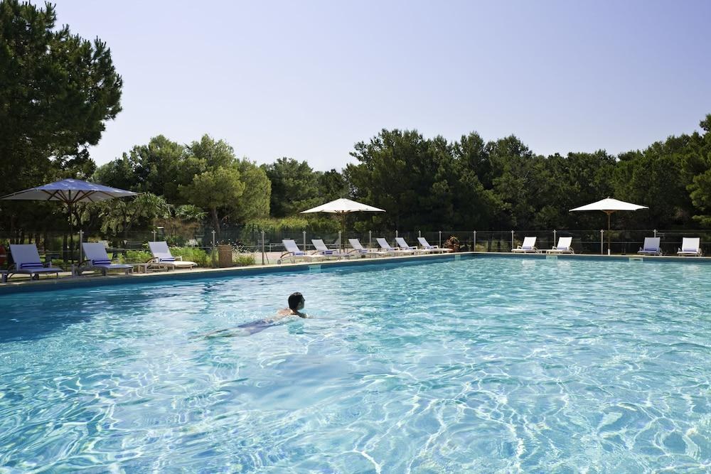 Hilton Garden Inn Provence Airport photo 2