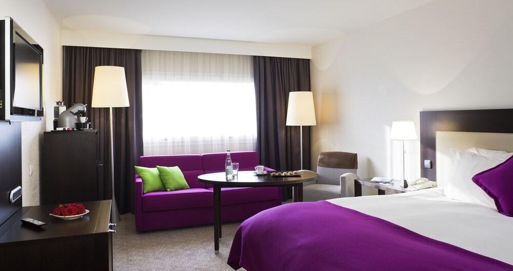 Hilton Garden Inn Provence Airport photo 4