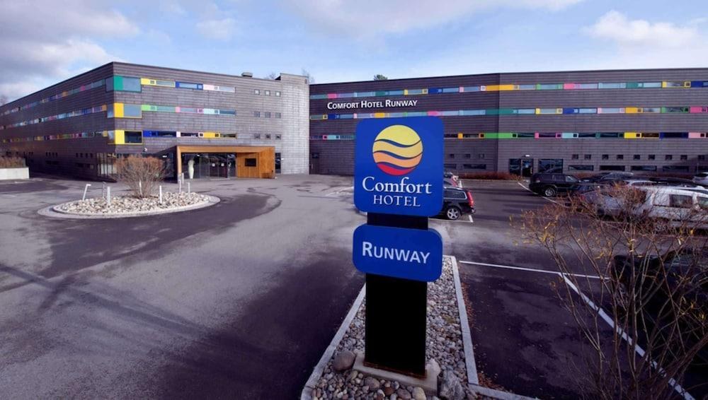 COMFORT HOTEL RUNWAY photo 3
