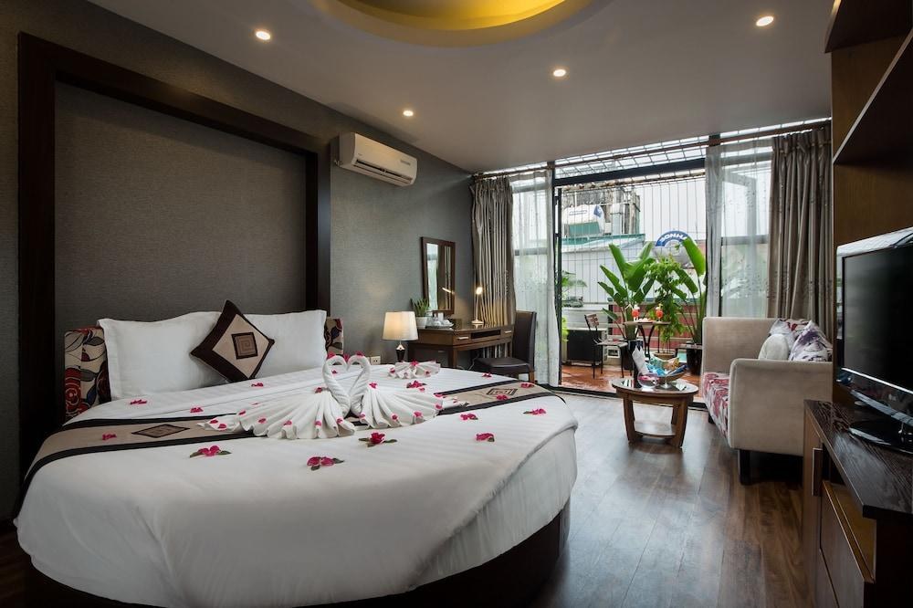 Splendid Star Grand Hotel photo 2