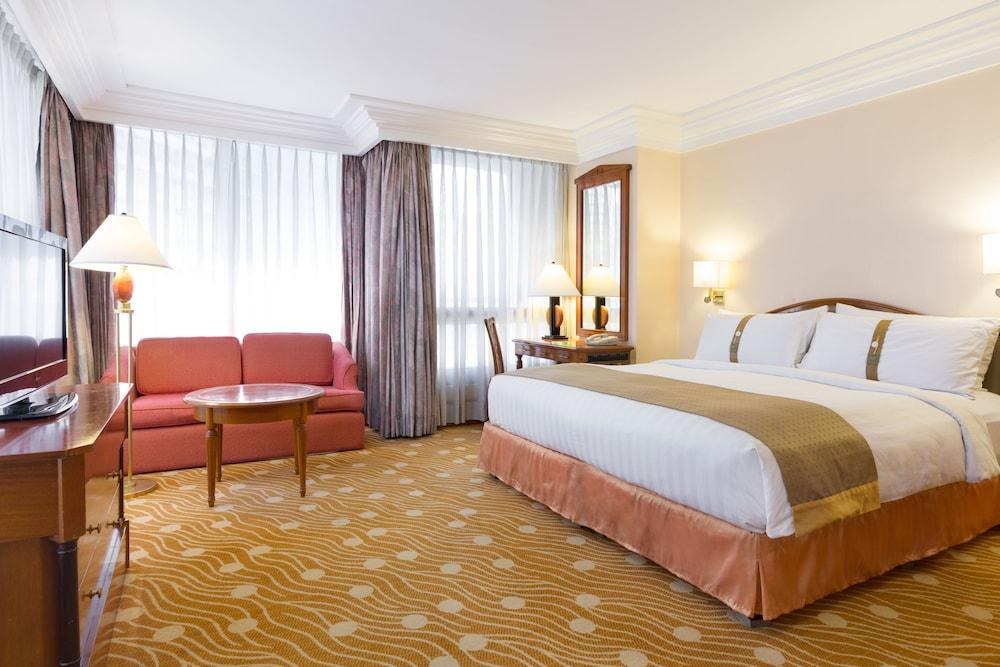Holiday Inn Galleria Manila photo 3
