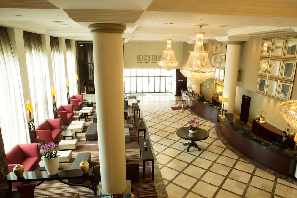 HOLIDAY INN SANDTON RIVONIA ROAD photo 2