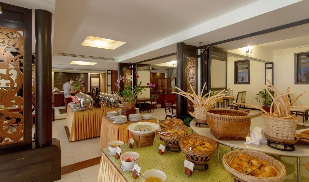 Royal Angkor Resort photo 2