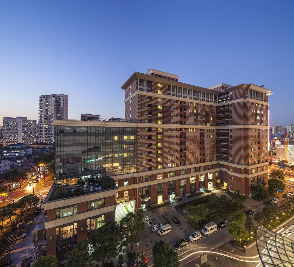 Green Court Residence City Center photo 2