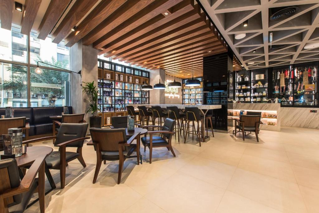 Copthorne Downtown Abu Dhabi (ex Holiday Inn) photo 4