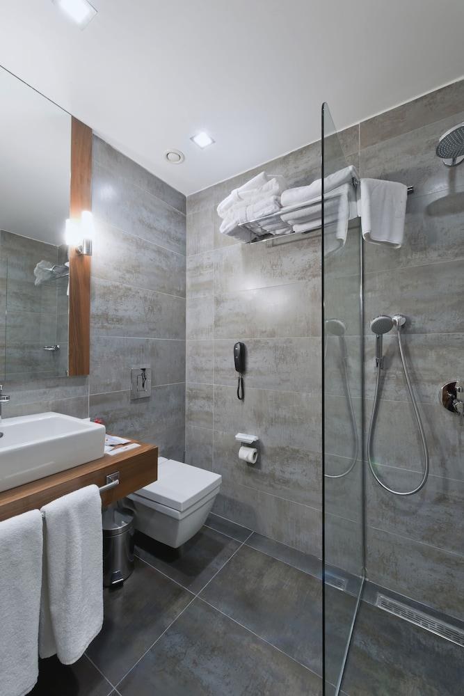 Four Points Flex by Sheraton Istanbul Taksim Square photo 4